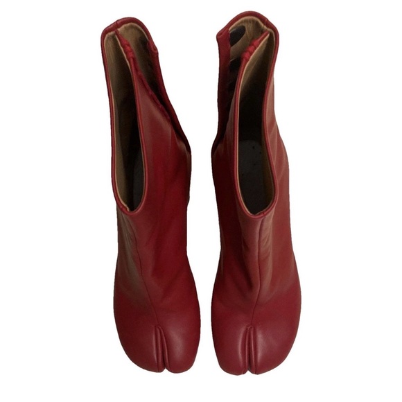 Maison Martin Margiela Shoes - Maison Martin Margiela Tabi Red Heeled Boots